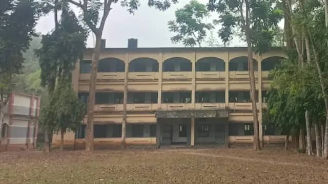 নবাবগঞ্জ ডিগ্রী কলেজ