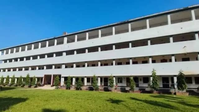 বর্ডার গার্ড পাবলিক স্কুল অ্যান্ড কলেজ