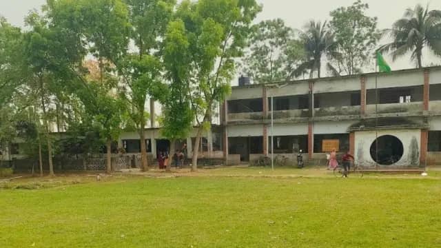 চিরিরবন্দর সরকারি কলেজ